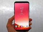 Samsung Galaxy S8 and S8+, first commercial outs.